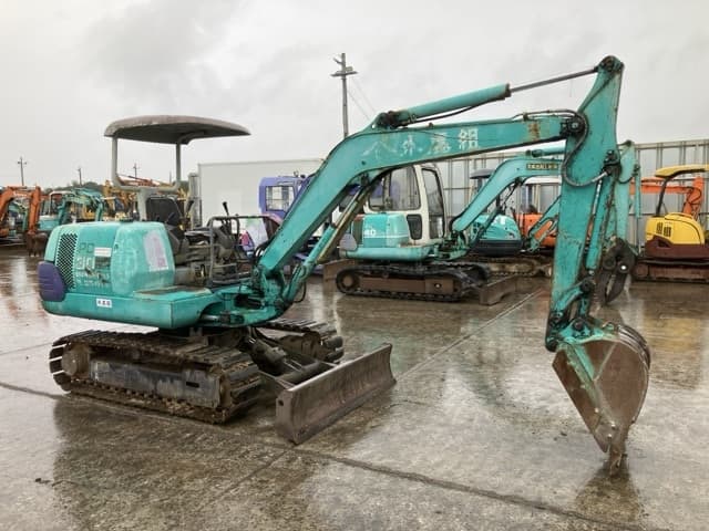 MINI EXCAVATOR — Auction (lot 8460-293)