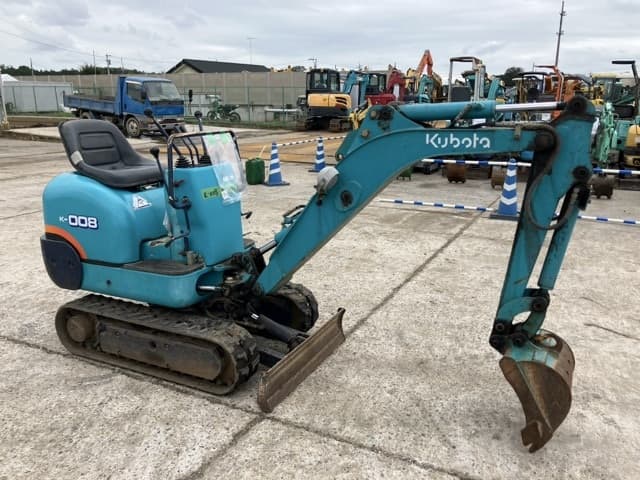 MINI EXCAVATOR — Auction (lot 8460-296)