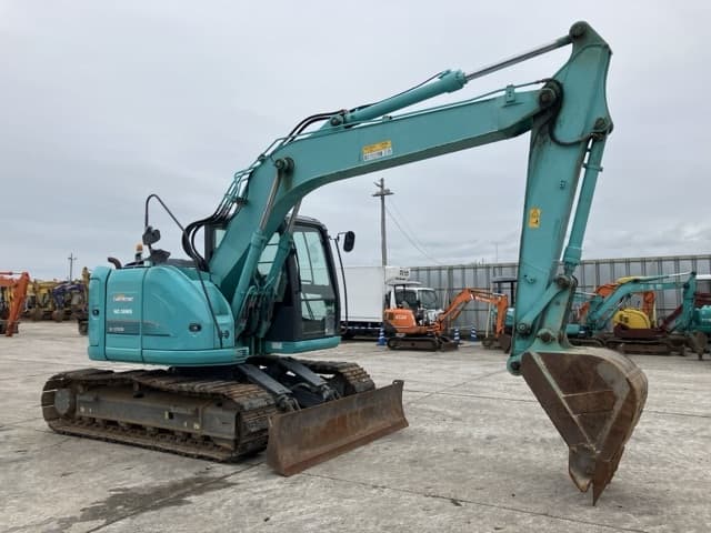 EXCAVATOR — Auction (lot 8460-297)