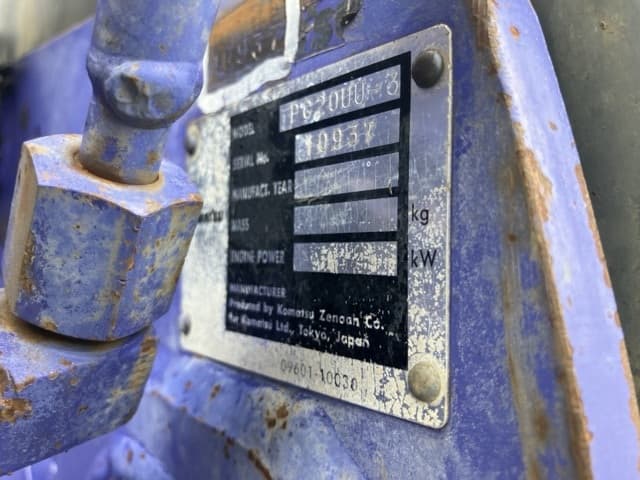 MINI EXCAVATOR — Auction (lot 8460-303)