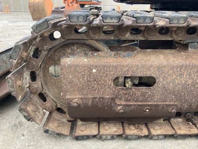 MINI EXCAVATOR — Auction (lot 8460-303)