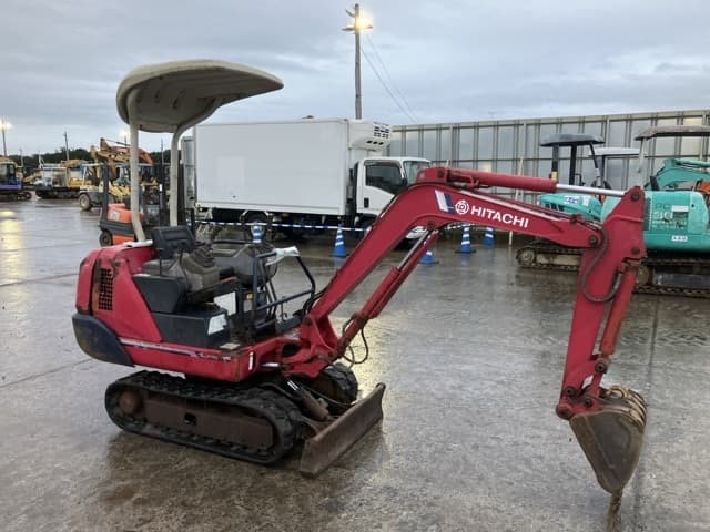 MINI EXCAVATOR — Auction (lot 8460-313)