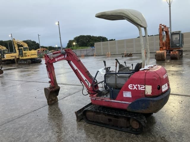 MINI EXCAVATOR — Auction (lot 8460-313)