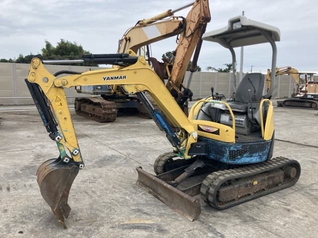 MINI EXCAVATOR — Auction (lot 8460-315)