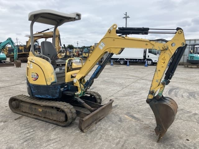 MINI EXCAVATOR — Auction (lot 8460-315)