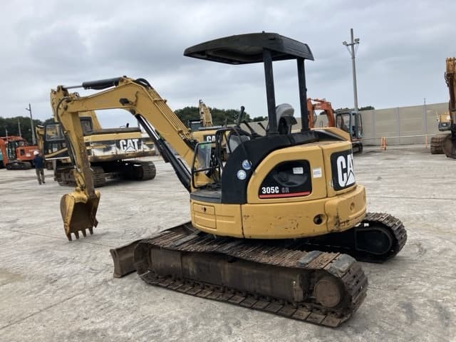 MINI EXCAVATOR — Auction (lot 8460-318)