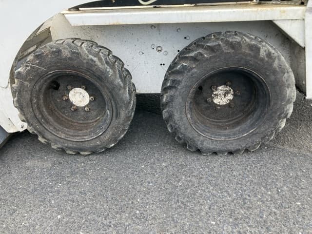 SKID STEER LOADER — Auction (lot 8460-31801)