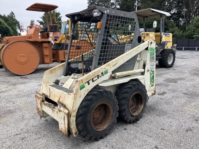 SKID STEER LOADER — Auction (lot 8460-320)