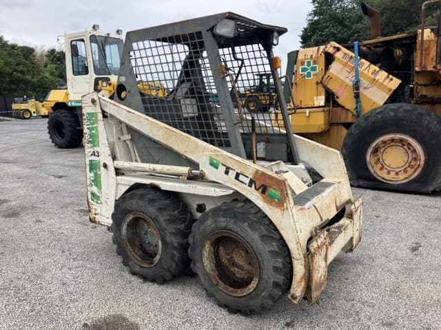 SKID STEER LOADER — Auction (lot 8460-320)
