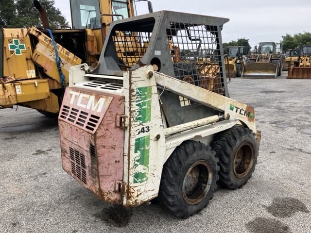 SKID STEER LOADER — Auction (lot 8460-320)