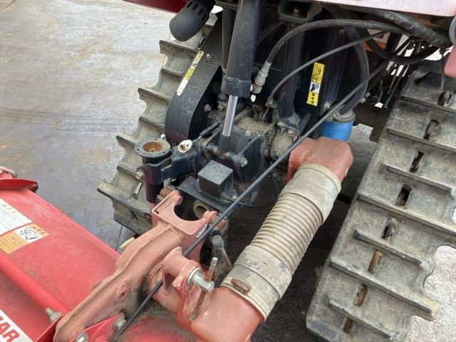 Tractor — Auction (lot 8460-32004)
