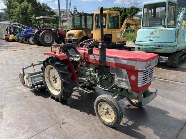 Tractor — Auction (lot 8460-32009)