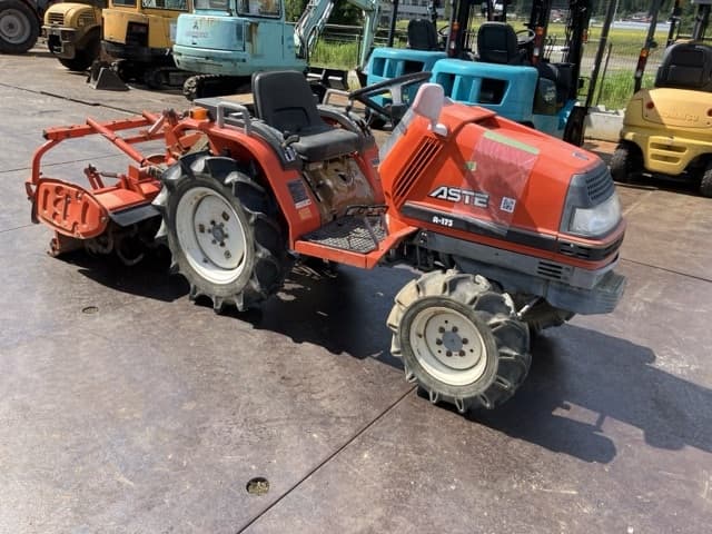 Tractor — Auction (lot 8460-32010)