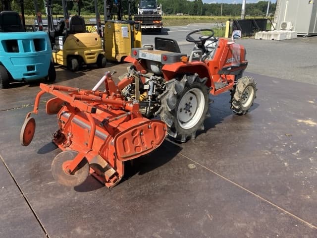 Tractor — Auction (lot 8460-32010)