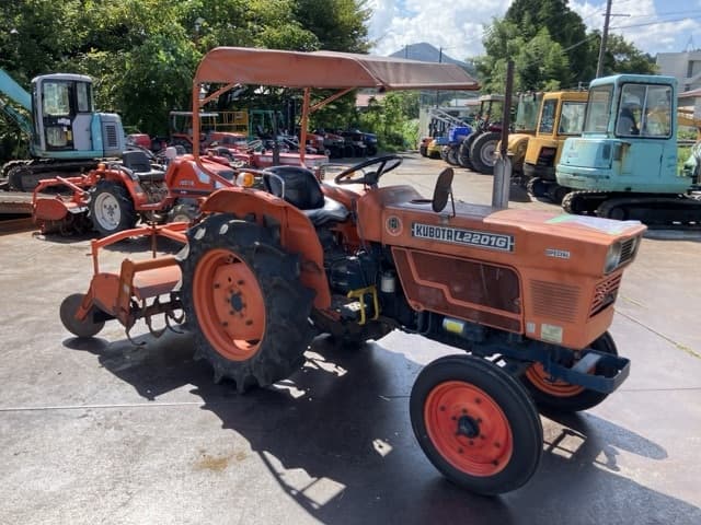Tractor — Auction (lot 8460-32011)