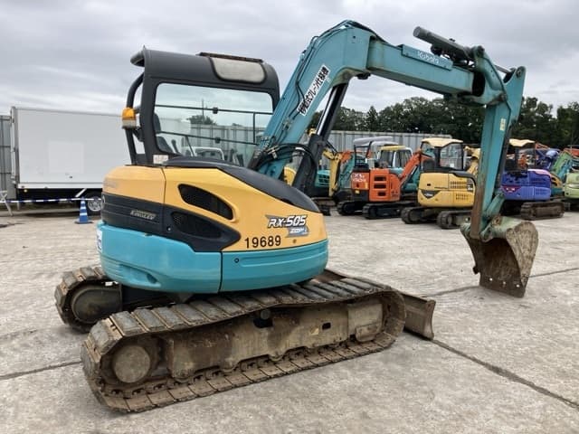 MINI EXCAVATOR — Auction (lot 8460-321)