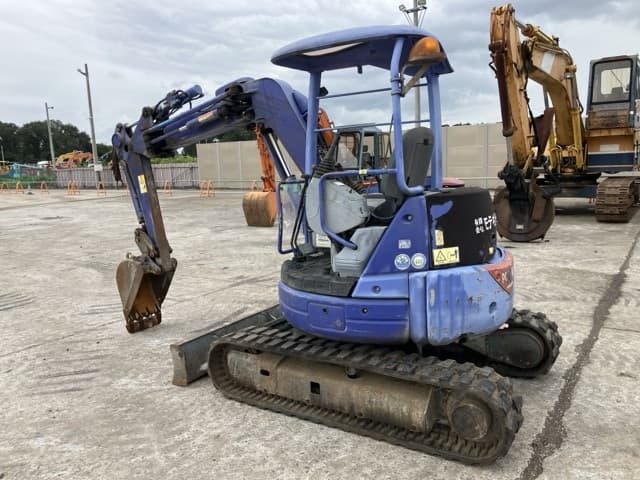 MINI EXCAVATOR — Auction (lot 8460-322)