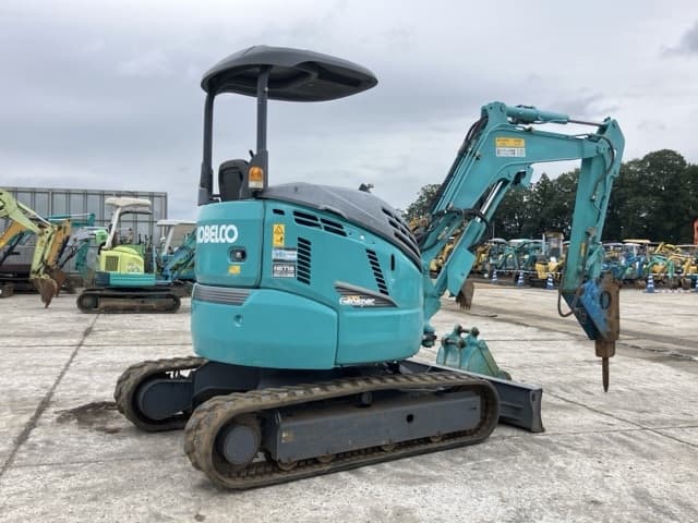 MINI EXCAVATOR — Auction (lot 8460-330)