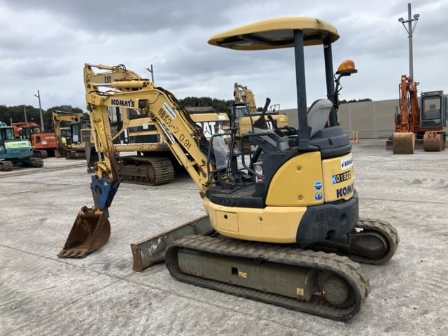 MINI EXCAVATOR — Auction (lot 8460-331)