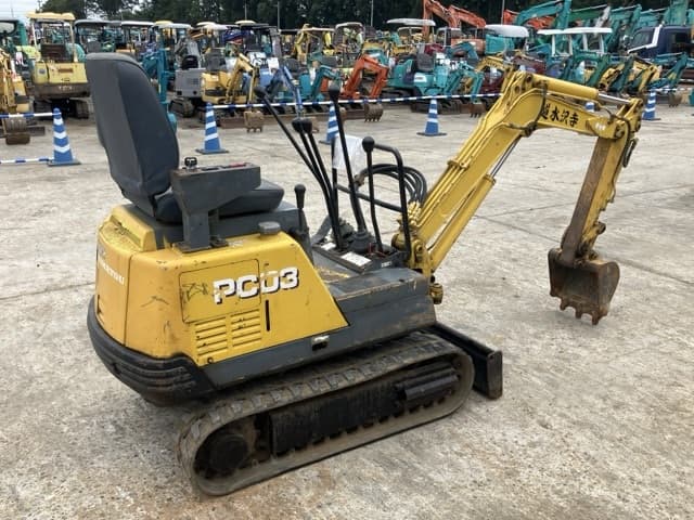 MINI EXCAVATOR — Auction (lot 8460-335)
