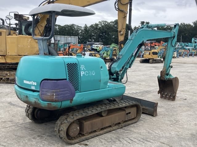MINI EXCAVATOR — Auction (lot 8460-336)
