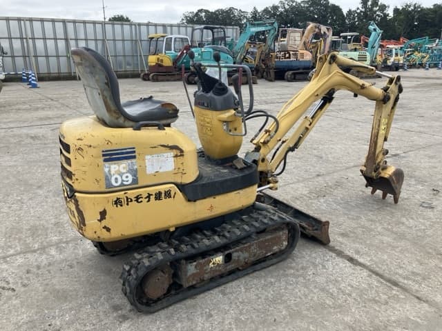 MINI EXCAVATOR — Auction (lot 8460-34)