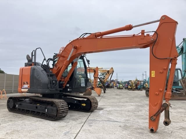 EXCAVATOR — Auction (lot 8460-344)