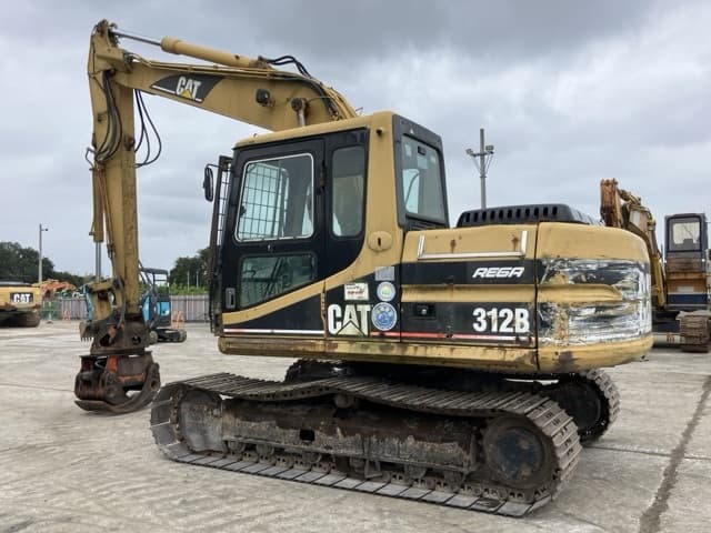 EXCAVATOR — Auction (lot 8460-348)