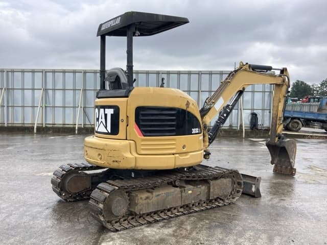 MINI EXCAVATOR — Auction (lot 8460-35)
