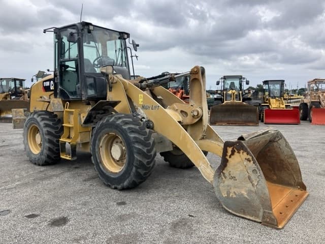 WHEEL LOADER — Auction (lot 8460-352)