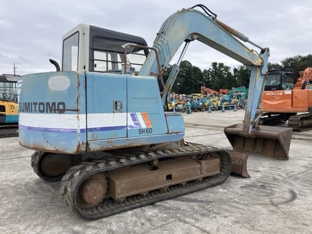 EXCAVATOR — Auction (lot 8460-353)