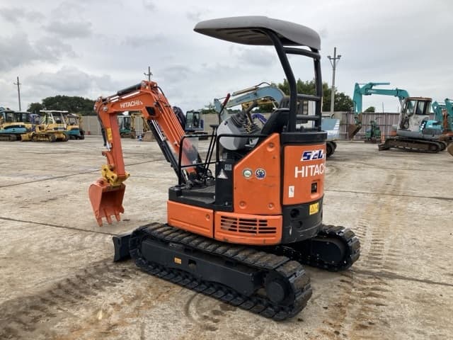 MINI EXCAVATOR — Auction (lot 8460-354)