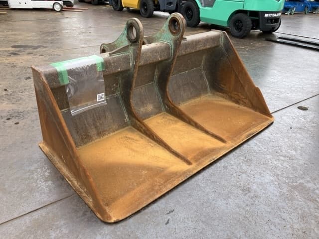 SLOPE BUCKET — Auction (lot 8460-36001)