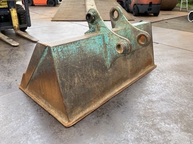 SLOPE BUCKET — Auction (lot 8460-36001)