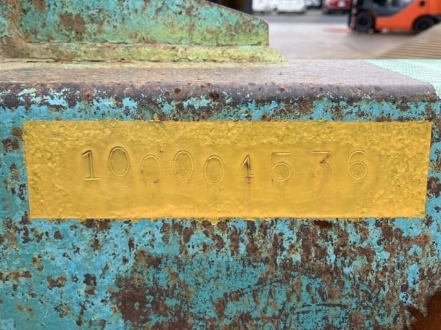 SLOPE BUCKET — Auction (lot 8460-36001)