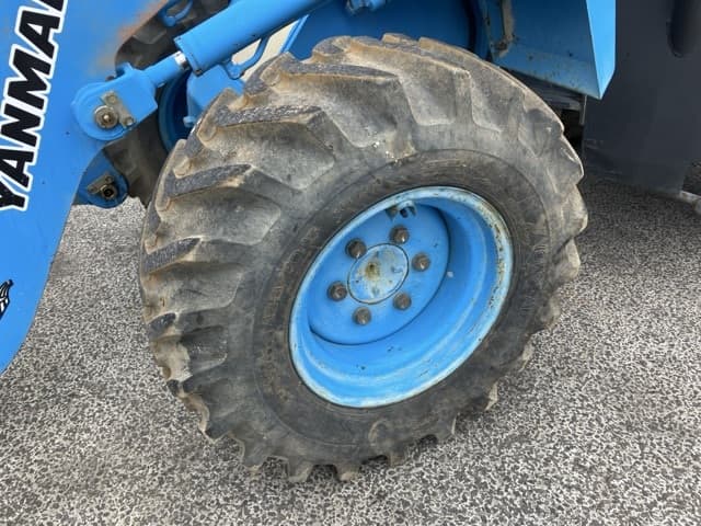 MINI WHEEL LOADER — Auction (lot 8460-361)