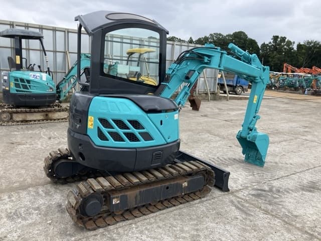 MINI EXCAVATOR — Auction (lot 8460-363)