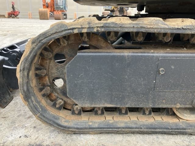 MINI EXCAVATOR — Auction (lot 8460-364)