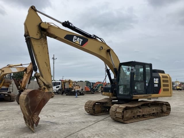 EXCAVATOR — Auction (lot 8460-365)