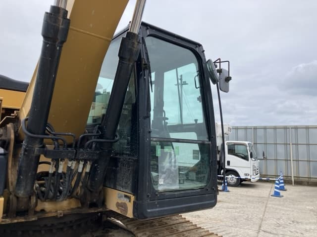 EXCAVATOR — Auction (lot 8460-365)