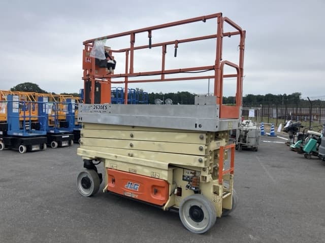 AERIAL WORK PLATFORM — Auction (lot 8460-37)