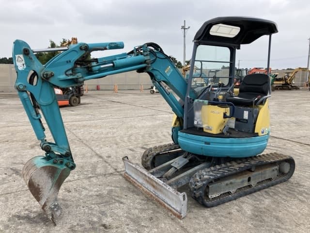 MINI EXCAVATOR — Auction (lot 8460-375)