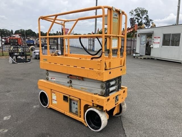 AERIAL WORK PLATFORM — Auction (lot 8460-379)
