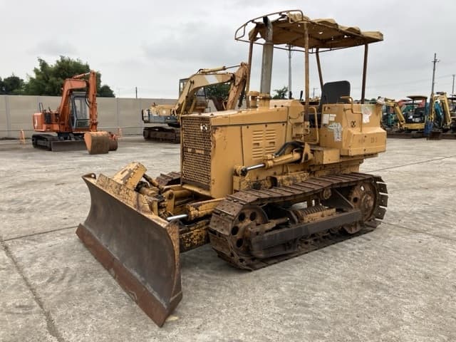 Bulldozer — Auction (lot 8460-385)