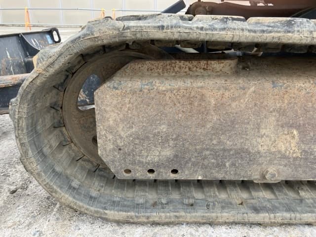 MINI EXCAVATOR — Auction (lot 8460-387)