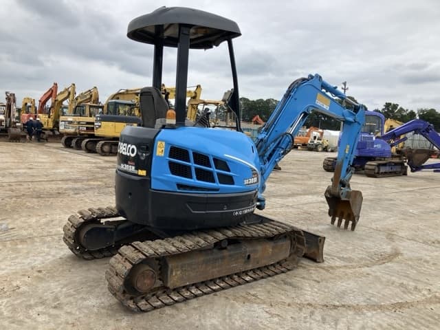 MINI EXCAVATOR — Auction (lot 8460-388)