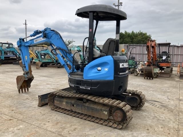 MINI EXCAVATOR — Auction (lot 8460-388)