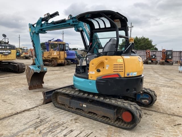 MINI EXCAVATOR — Auction (lot 8460-396)