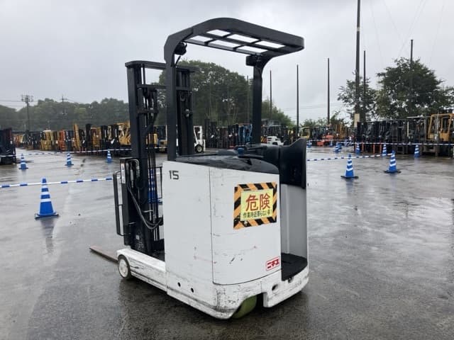 Reach Forklift — Auction (lot 8460-4010)
