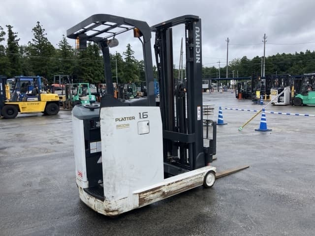 Reach Forklift — Auction (lot 8460-4013)
